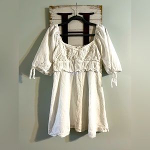 Mini dress, white, size is large.